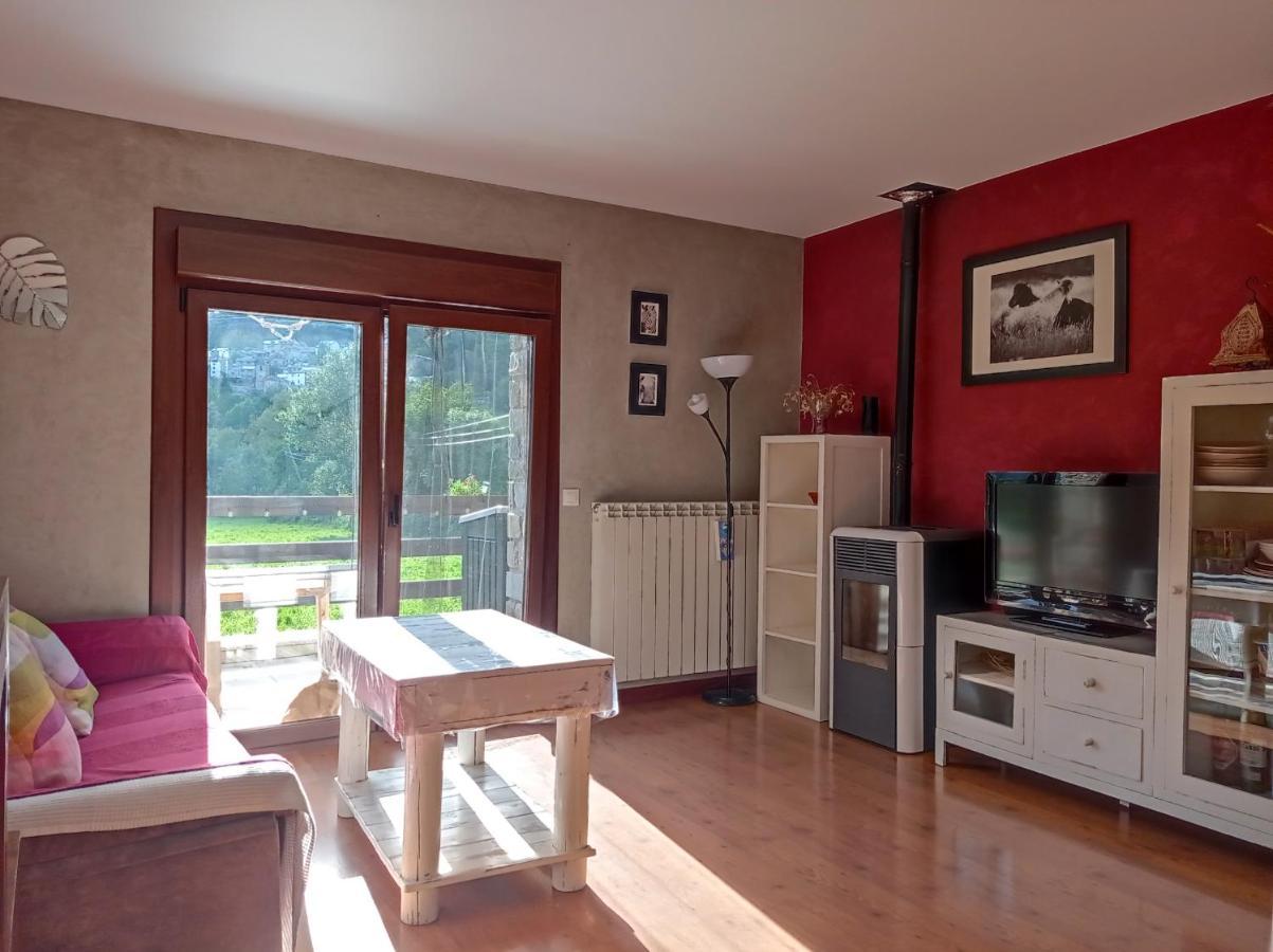 Apartmán Vivienda Isabel Sesué Exteriér fotografie